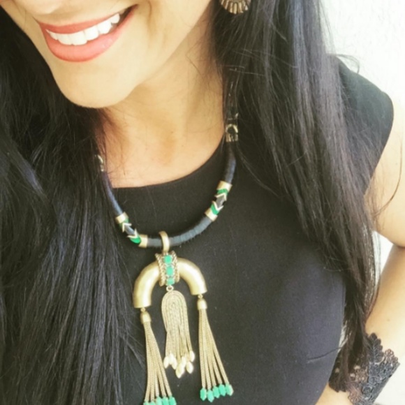 :: S&D Gorgeously Versatile [2-in-1] Exotic Odeon Necklace RETIRED - Picture 5 of 8